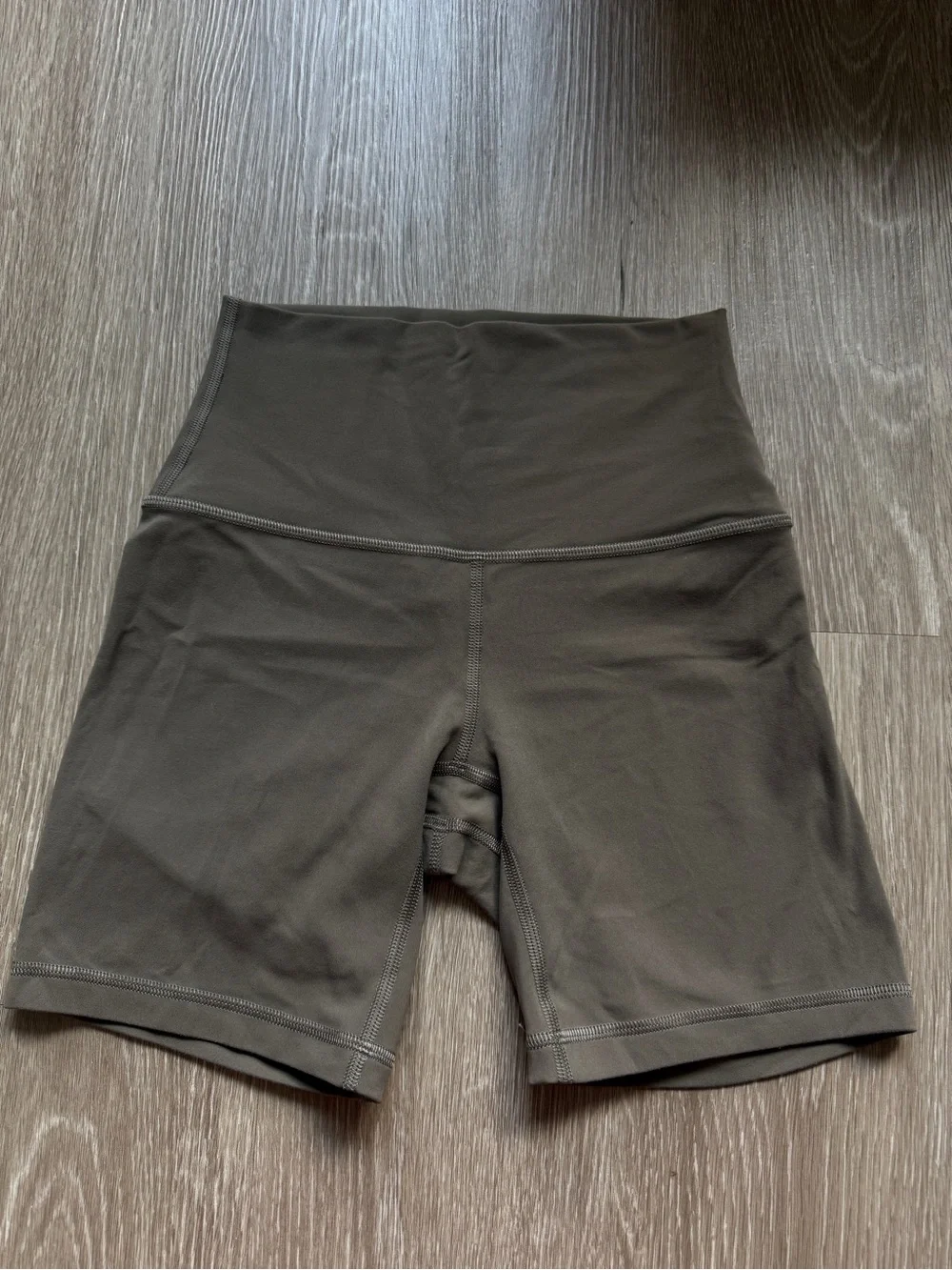 Lululemon Align 6 Inch Bike Shorts